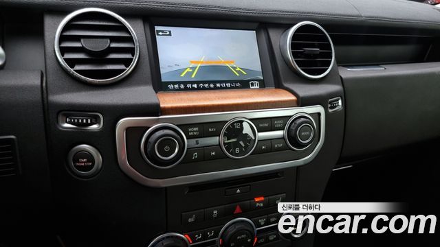 Land Rover Discovery 4 3.0 SDV6 SE 2016 — фото 15