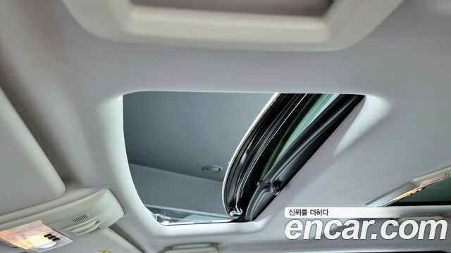 Land Rover Discovery 4 3.0 SDV6 SE 2016 — фото 17