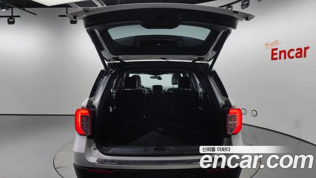 Ford Explorer (VI) 2.3 LimIted 4WD 2020 — фото 24