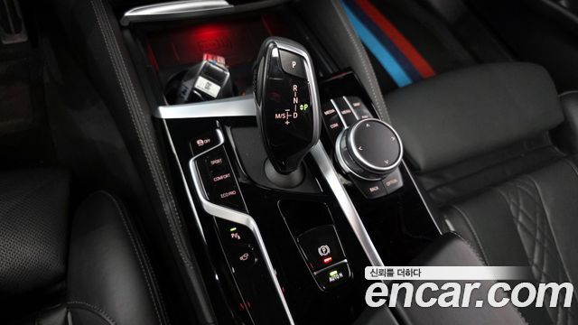 BMW 5 Series (G30) 540i xDrive M Sport 2021 — фото 9