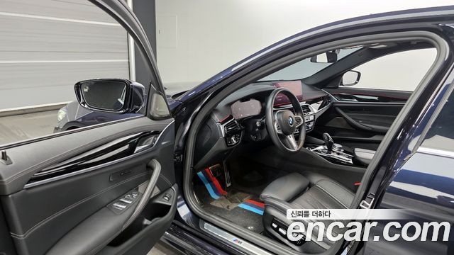 BMW 5 Series (G30) 540i xDrive M Sport 2021 — фото 10