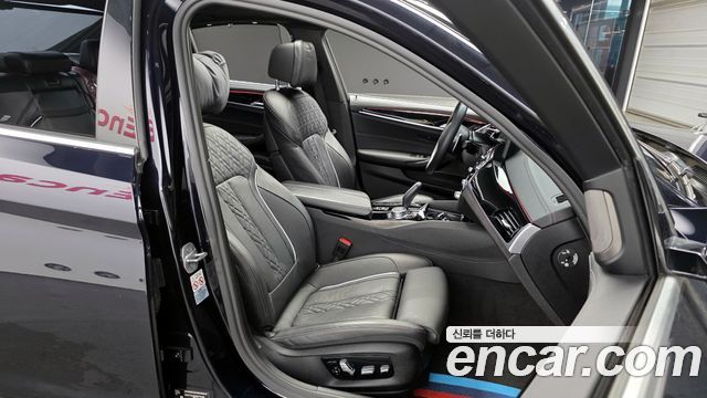 BMW 5 Series (G30) 540i xDrive M Sport 2021 — фото 12
