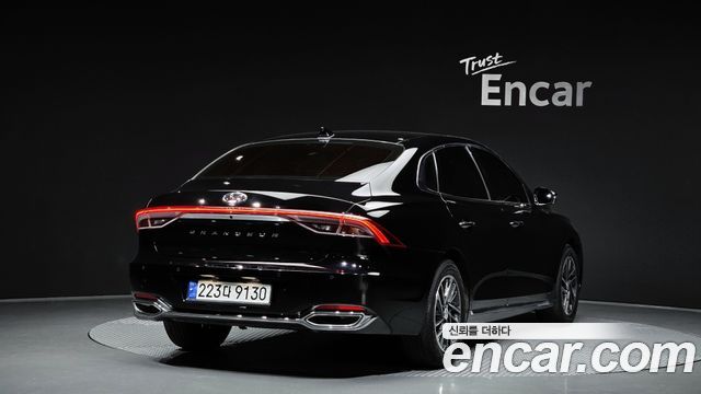 Hyundai Grandeur (IG) 2.5 Premium Choice 2021 — фото 2
