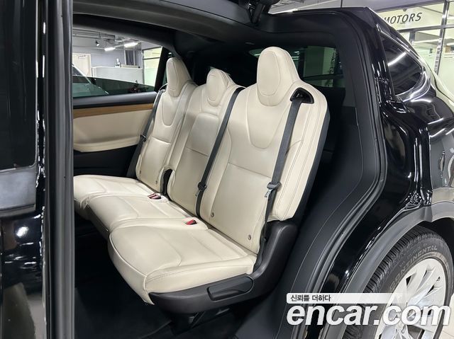 Tesla Model X Long Range 2020 — фото 16