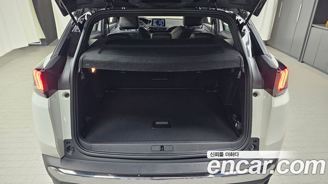 Peugeot 3008 (II) 1.2 Pure Tech Allure 2024 — фото 20