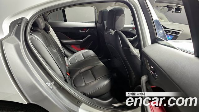 Jaguar I-PACE EV400 SE 2019 — фото 12