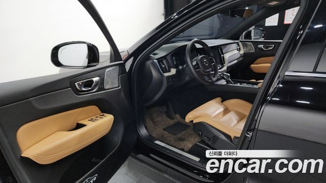Volvo XC60 (II) D5 Inscription 2020 — фото 10