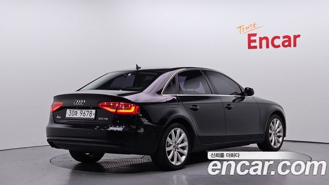 Audi A4 2.0 TDI dynamic B8 2013 — фото 2