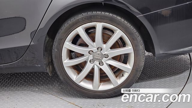 Audi A4 2.0 TDI dynamic B8 2013 — фото 5