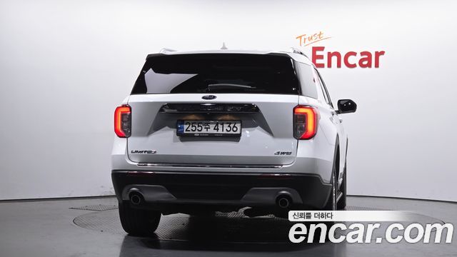Ford Explorer (VI) 2.3 LimIted 4WD 2021 — фото 4