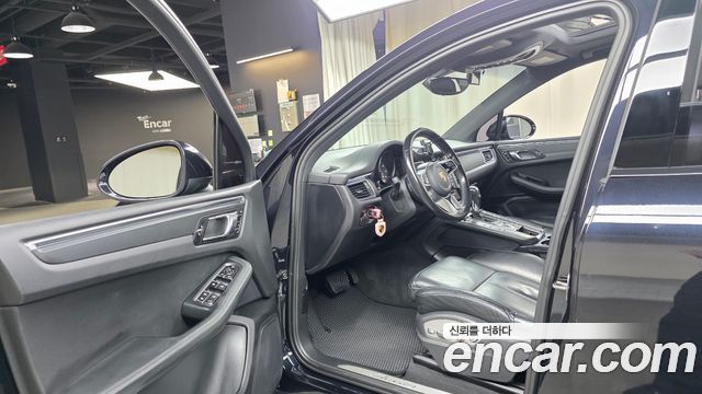 Porsche Macan 2.0 95B 2015 — фото 12
