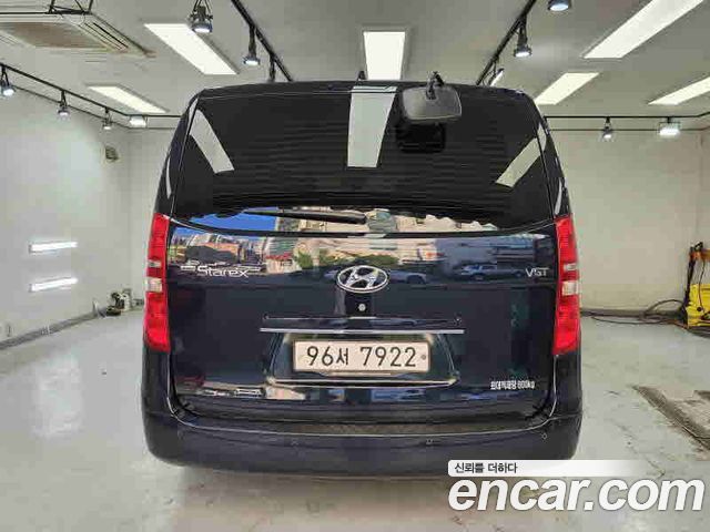 Hyundai Grand Starex Van 5-Seater Modern 2021 — фото 8