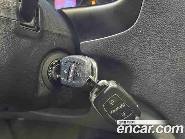 Hyundai Grand Starex Van 5-Seater Modern 2021 — фото 15