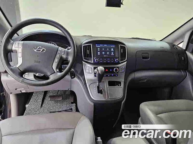 Hyundai Grand Starex Van 5-Seater Modern 2021 — фото 22