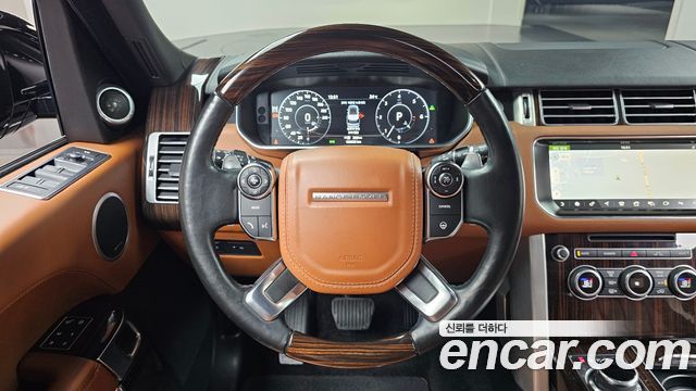 Land Rover Range Rover (IV) 4.4 SDV8 AB LWB DIESEL 2017 — фото 13