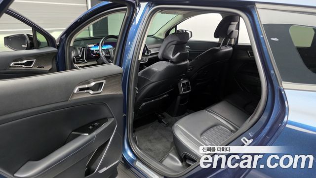 Kia Sportage (V) Gasoline 1.6 Turbo 2WD Signature Gravity 2022 — фото 11