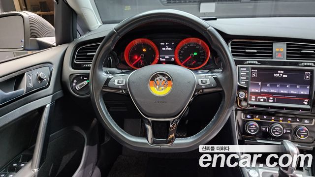 Volkswagen Golf (VII) 2.0 TDI Premium 2015 — фото 13