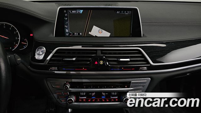 BMW 7 Series (G11) 740Li xDrive M Sport Package 2017 — фото 12