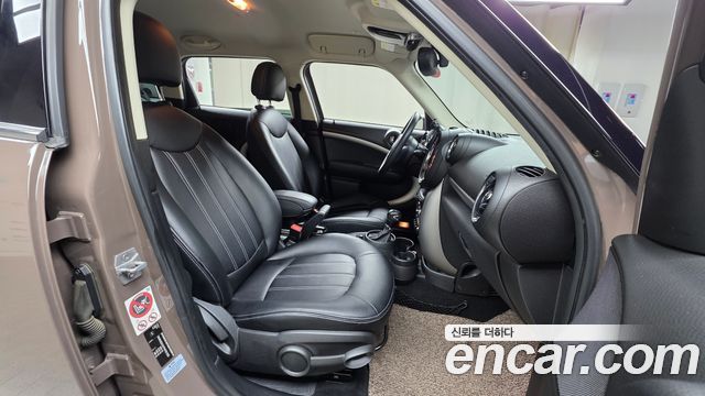 MINI Cooper D Countryman Standard 1st 2015 — фото 10