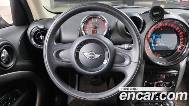 MINI Cooper D Countryman Standard 1st 2015 — фото 14