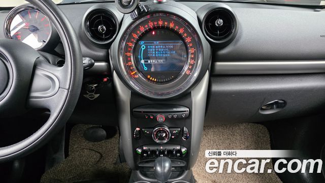 MINI Cooper D Countryman Standard 1st 2015 — фото 15