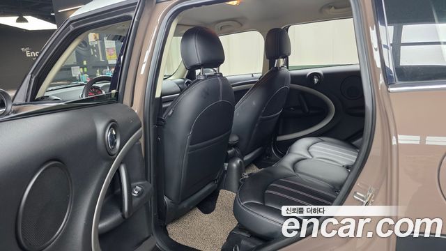 MINI Cooper D Countryman Standard 1st 2015 — фото 18
