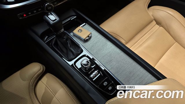Volvo V60 Cross Country (II) T5 Pro AWD 2020 — фото 9