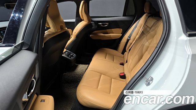 Volvo V60 Cross Country (II) T5 Pro AWD 2020 — фото 12