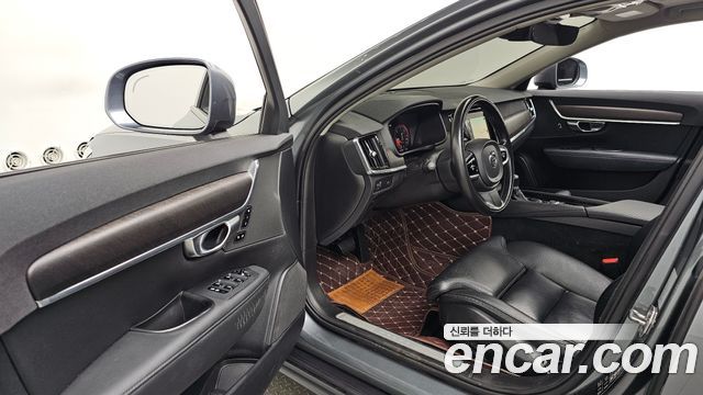 Volvo V90 Cross Country D5 AWD 2018 — фото 10