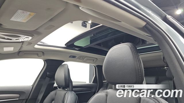 Volvo V90 Cross Country D5 AWD 2018 — фото 20