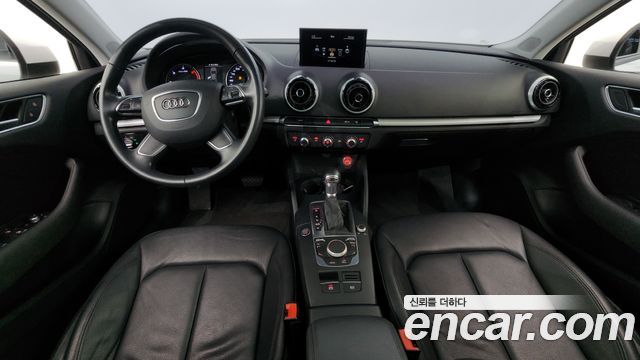 Audi A3 25 TDI Dynamic 8V 2015 — фото 7