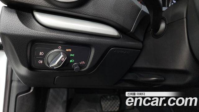Audi A3 25 TDI Dynamic 8V 2015 — фото 17