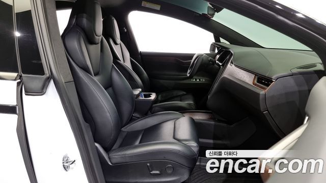 Tesla Model X 75D 2018 — фото 11