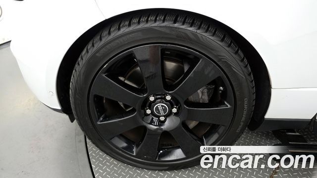 Land Rover Range Rover (IV) 4.4 SDV8 Vogue SE DIESEL 2016 — фото 5