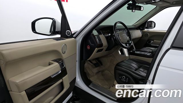 Land Rover Range Rover (IV) 4.4 SDV8 Vogue SE DIESEL 2016 — фото 10