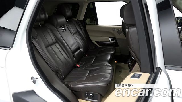 Land Rover Range Rover (IV) 4.4 SDV8 Vogue SE DIESEL 2016 — фото 12