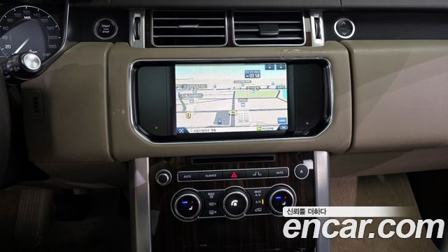 Land Rover Range Rover (IV) 4.4 SDV8 Vogue SE DIESEL 2016 — фото 14