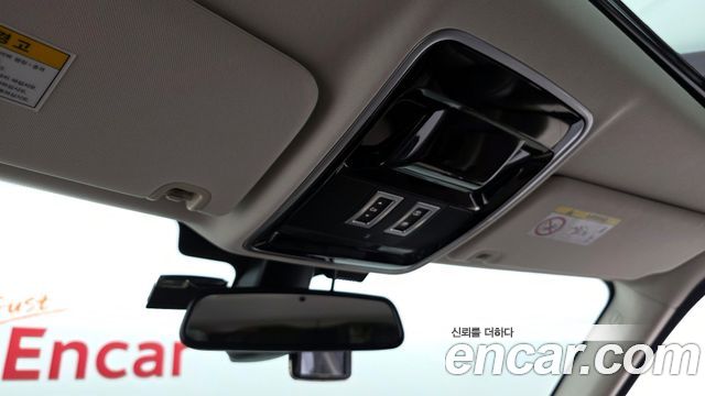 Land Rover Range Rover (IV) 4.4 SDV8 Vogue SE DIESEL 2016 — фото 16
