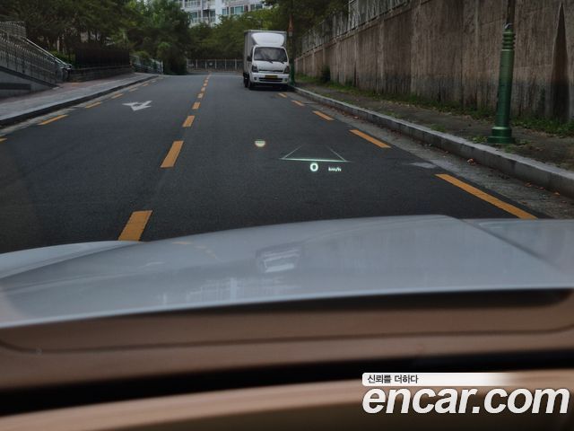 Genesis G80 (RG3) Gasoline 2.5 Turbo AWD 2025 — фото 15