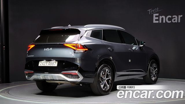 Kia Sportage (V) Gasoline 1.6 Turbo 2WD Nobleless 2023 — фото 2