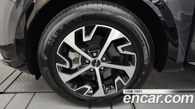 Kia Sportage (V) Gasoline 1.6 Turbo 2WD Nobleless 2023 — фото 5