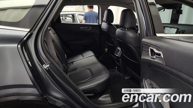 Kia Sportage (V) Gasoline 1.6 Turbo 2WD Nobleless 2023 — фото 12