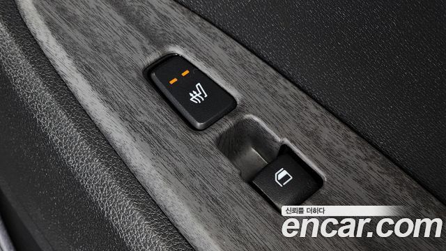 Kia Sportage (V) Gasoline 1.6 Turbo 2WD Nobleless 2023 — фото 19