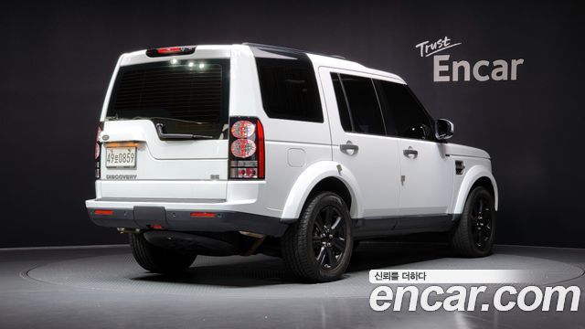 Land Rover Discovery 4 3.0 SDV6 SE 2016 — фото 2