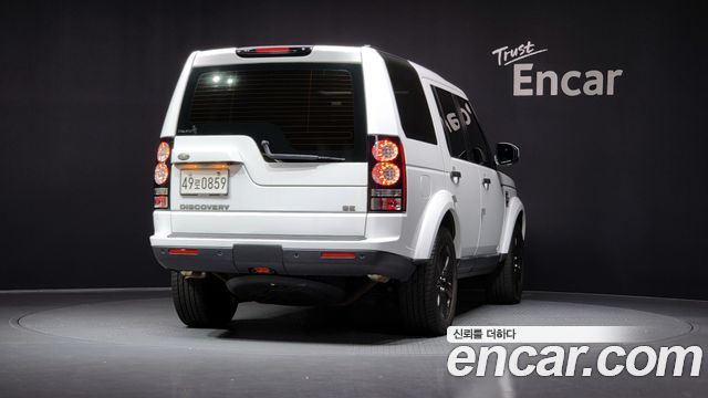 Land Rover Discovery 4 3.0 SDV6 SE 2016 — фото 4
