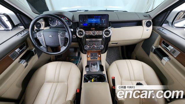Land Rover Discovery 4 3.0 SDV6 SE 2016 — фото 7