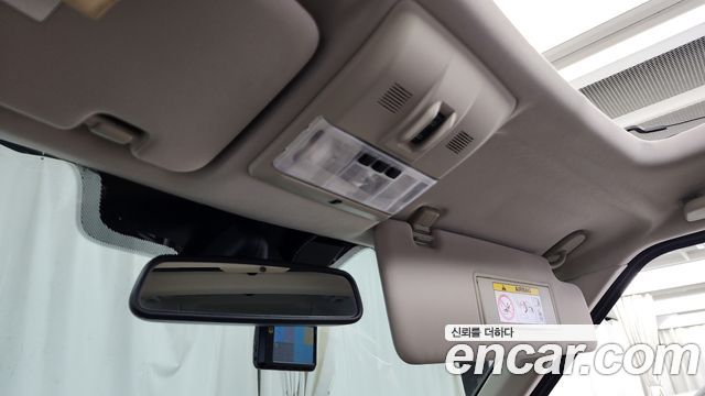 Land Rover Discovery 4 3.0 SDV6 SE 2016 — фото 17