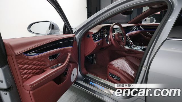 Bentley Flying Spur (III) 6.0 2020 — фото 10
