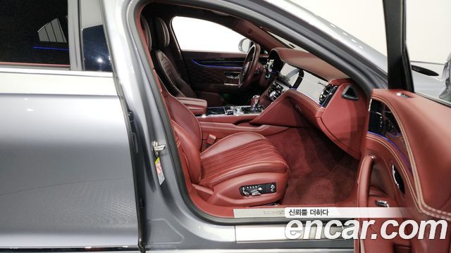 Bentley Flying Spur (III) 6.0 2020 — фото 11