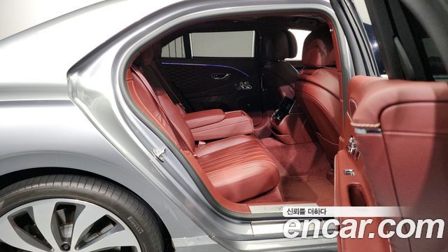 Bentley Flying Spur (III) 6.0 2020 — фото 12